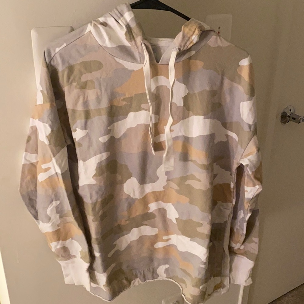 Aerie camo pullover hoodie